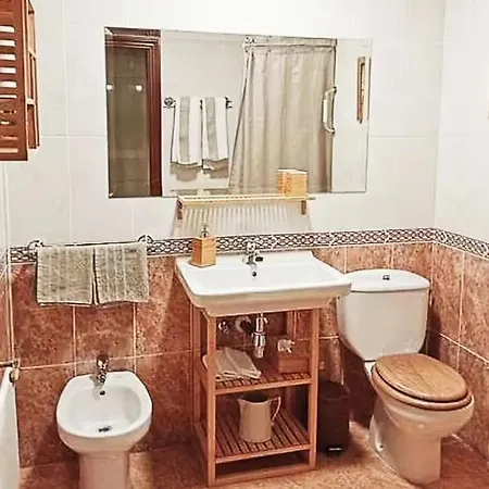 Irati Escápate A Bilbao, A 5min Del Mercado De La Ribera Apartamento